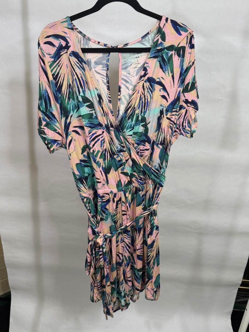 Torrid SuperSoft Tropical print Romper - has pockets - size 2x